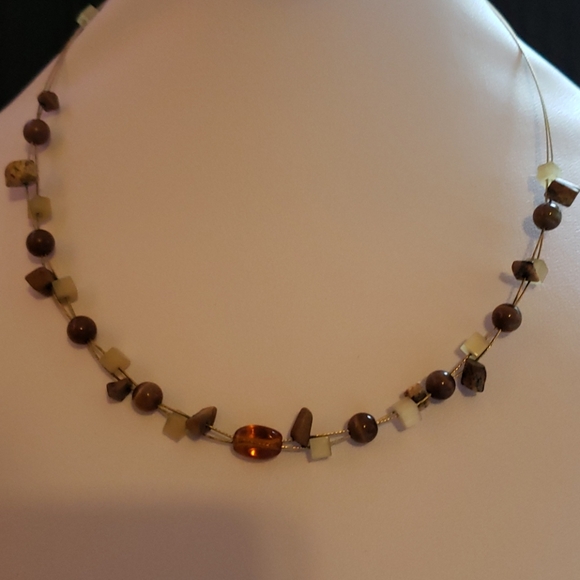 Lia Sophia necklace - Picture 2 of 2